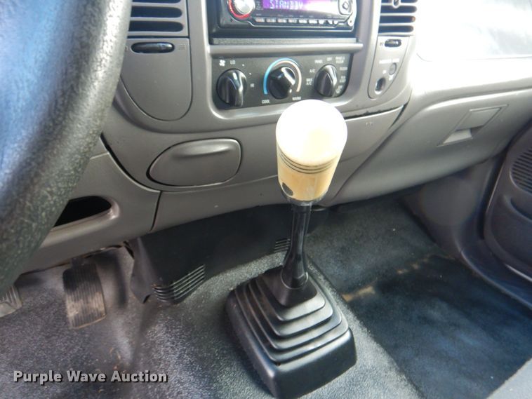 image for item IG9542 2003 Ford F150  pickup truck