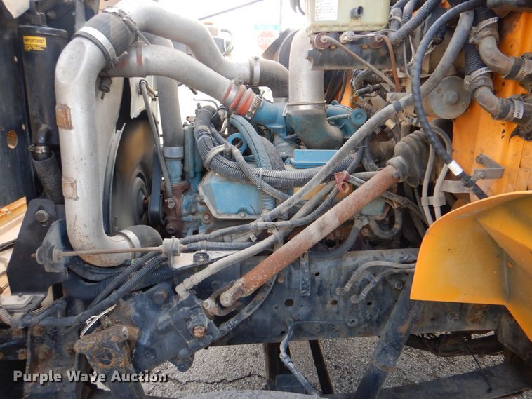 image for item IG9543 2001 International 3800  school bus