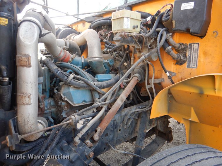 image for item IG9543 2001 International 3800  school bus