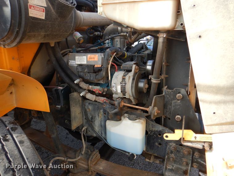 image for item IG9543 2001 International 3800  school bus