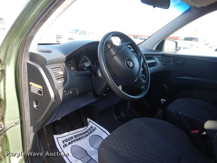 image for item IG9550 2005 Kia Sportage  SUV