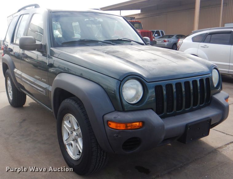 image for item IG9563 2003 Jeep Liberty  SUV