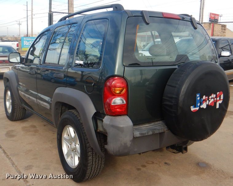 image for item IG9563 2003 Jeep Liberty  SUV