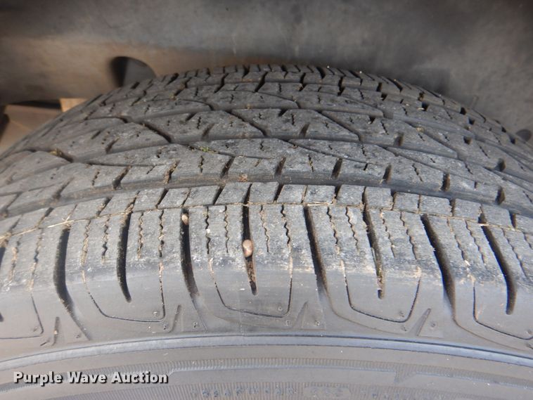 image for item IG9563 2003 Jeep Liberty  SUV