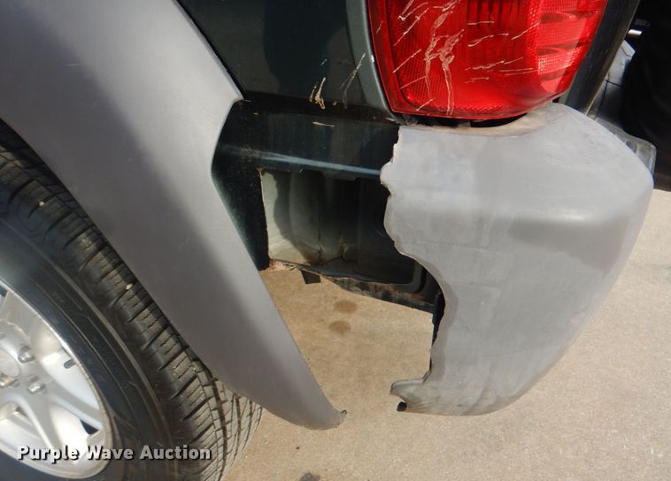 image for item IG9563 2003 Jeep Liberty  SUV