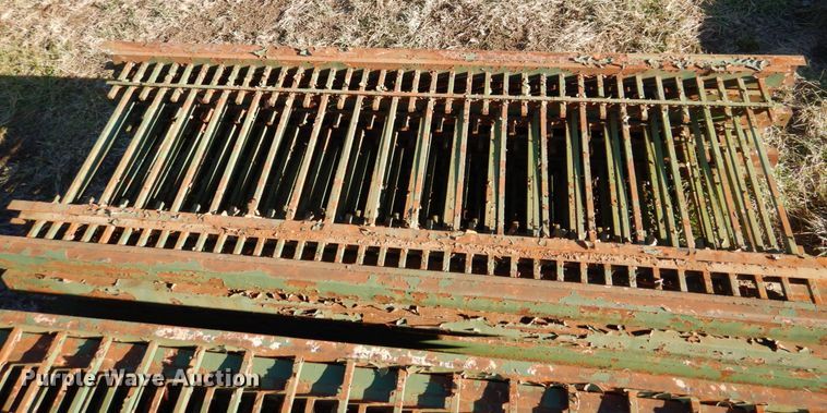 image for item IH9120 (17) steel bridge deck hand rails