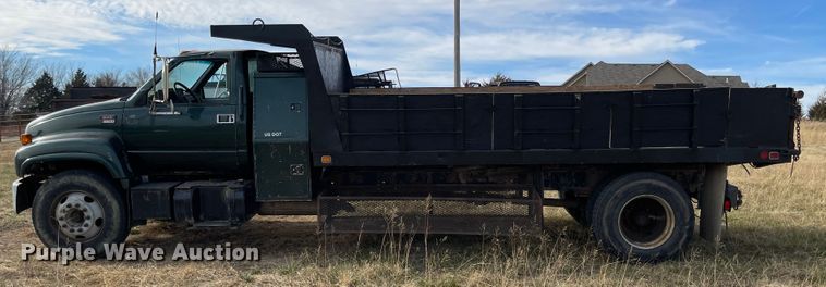 image for item IJ9581 2000 GMC C6500  dump truck