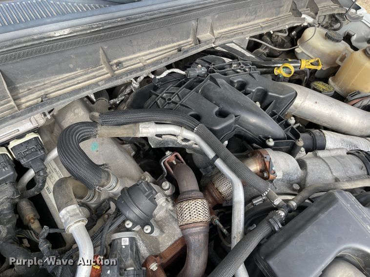 image for item IJ9583 2012 Ford F450 Super Duty XL  Crew Cab dump truck