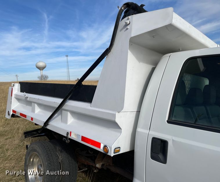 image for item IJ9583 2012 Ford F450 Super Duty XL  Crew Cab dump truck