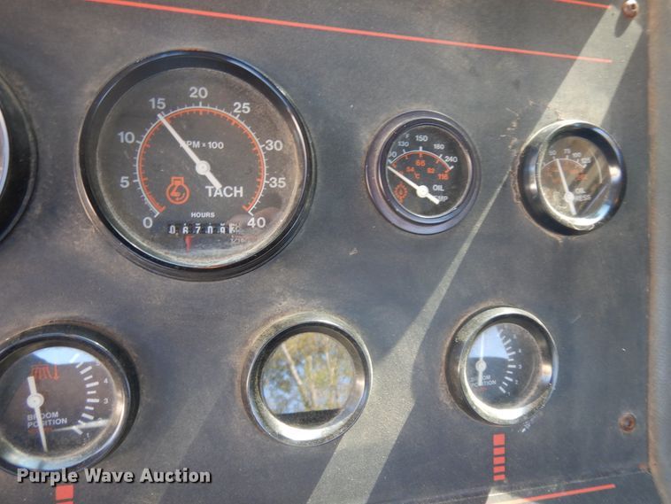 image for item IK9507 Elgin Pelican Series SE  street sweeper truck