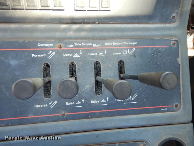 image for item IK9507 Elgin Pelican Series SE  street sweeper truck