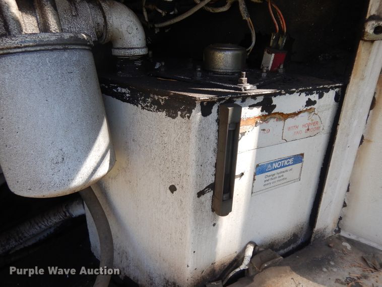 image for item IK9507 Elgin Pelican Series SE  street sweeper truck