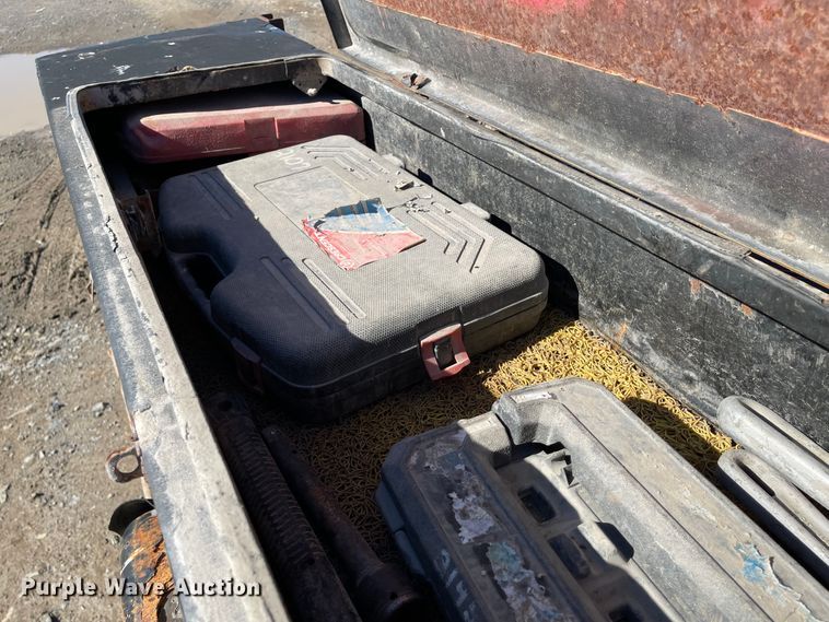 image for item IK9607 2011 Dodge Ram 5500  Crew Cab utility / service truck