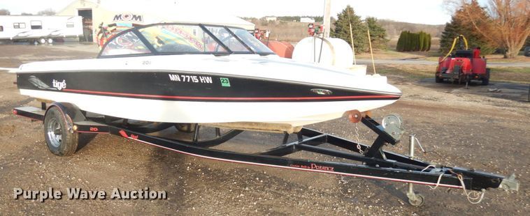 image for item IO9577 2000 Tige 20CI  boat