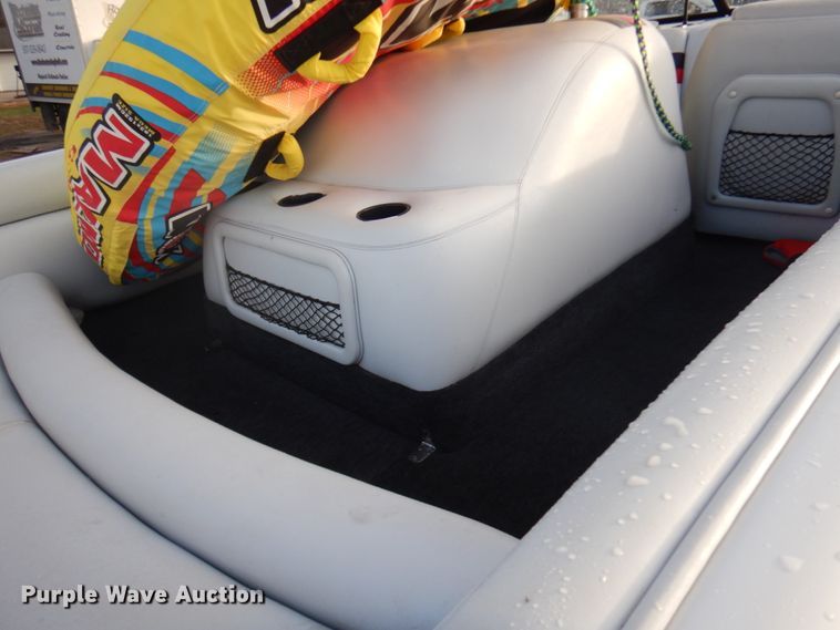 image for item IO9577 2000 Tige 20CI  boat