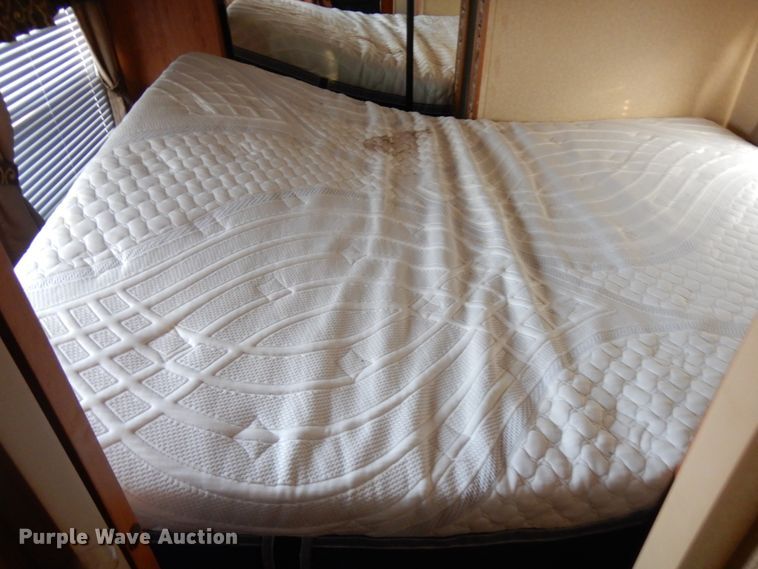 image for item IO9579 2012 Forest River Wildwood  camper