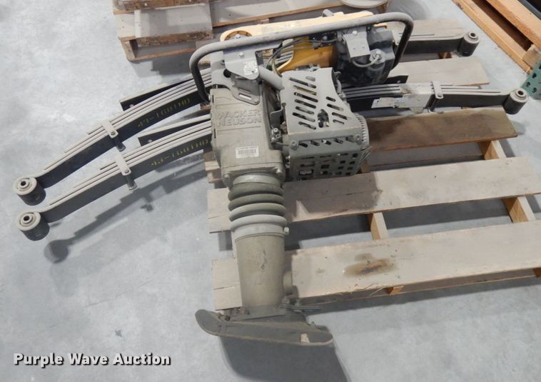 image for item IO9624 Wacker Neuson BS550  plate compactor