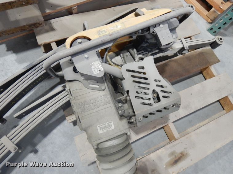 image for item IO9624 Wacker Neuson BS550  plate compactor