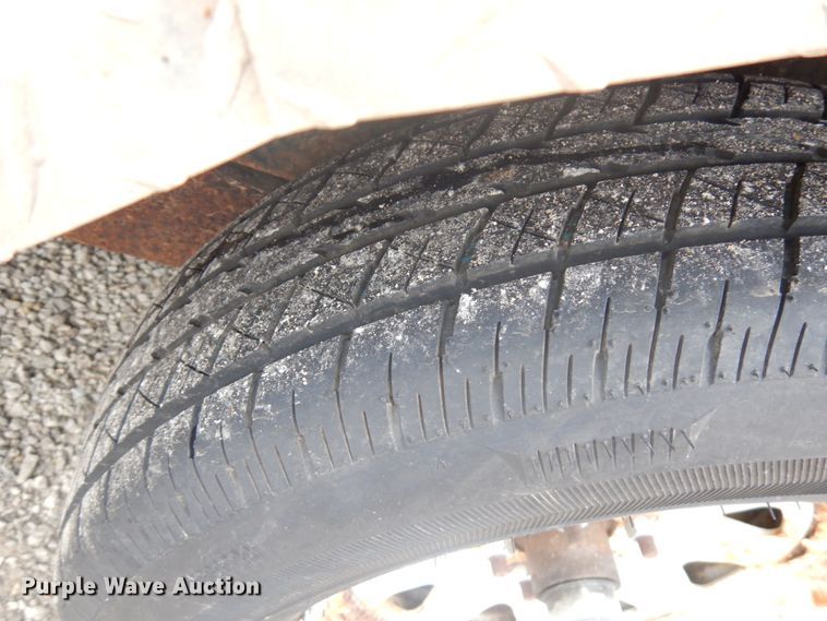 image for item IO9632 2008 Doolittle  enclosed cargo trailer