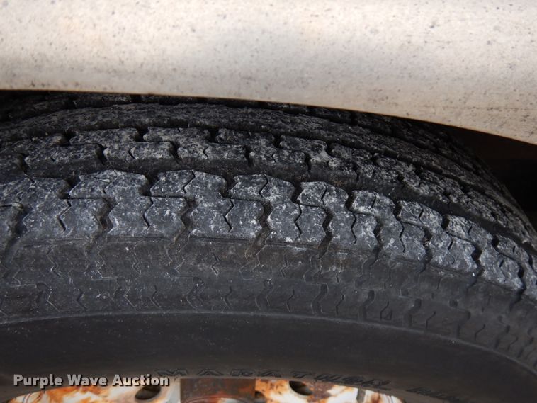 image for item IO9634 2003 Doolittle  enclosed cargo trailer