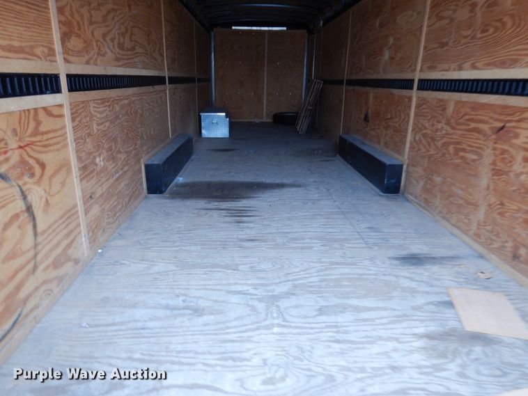 image for item IO9634 2003 Doolittle  enclosed cargo trailer