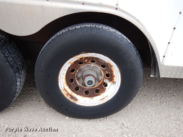 image for item IO9634 2003 Doolittle  enclosed cargo trailer