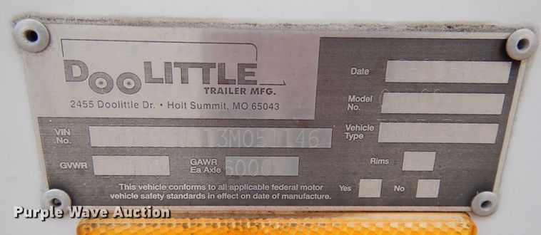 image for item IO9634 2003 Doolittle  enclosed cargo trailer