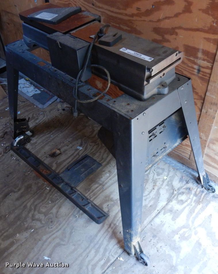 image for item IO9639 Craftsman 113 206932  planer