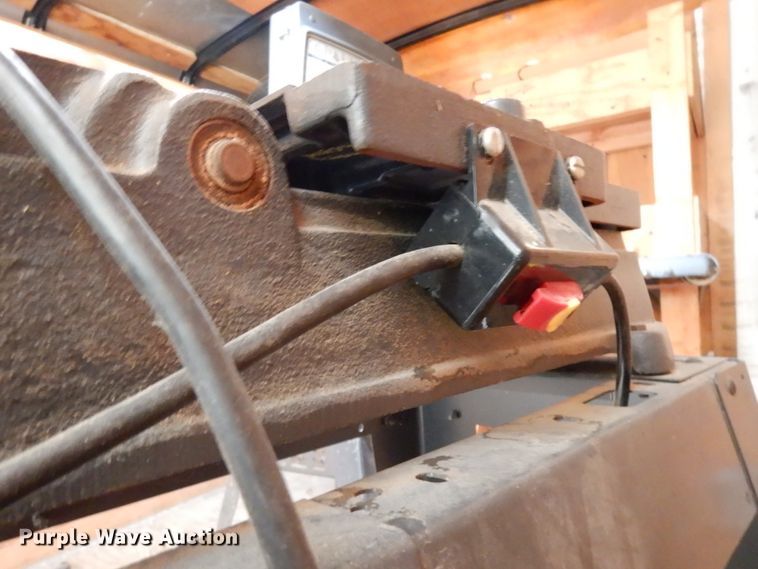 image for item IO9639 Craftsman 113 206932  planer