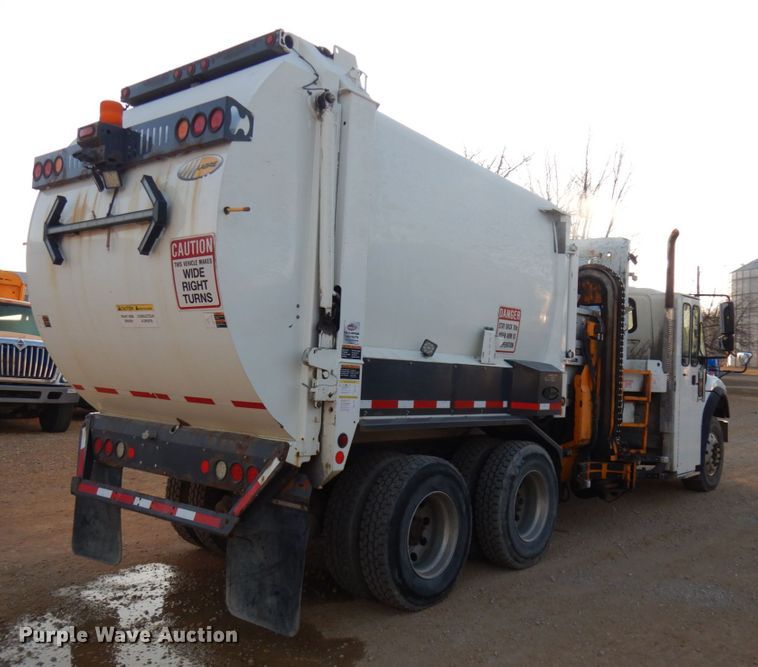 image for item IO9649 2012 International WorkStar 7400  refuse truck