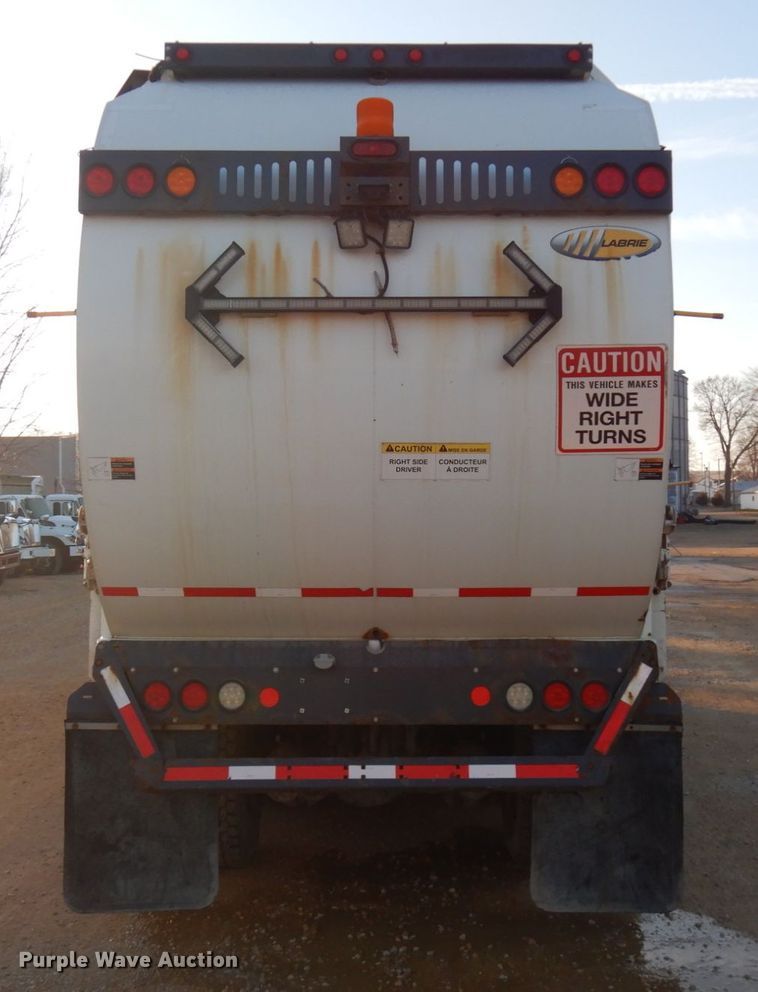 image for item IO9649 2012 International WorkStar 7400  refuse truck