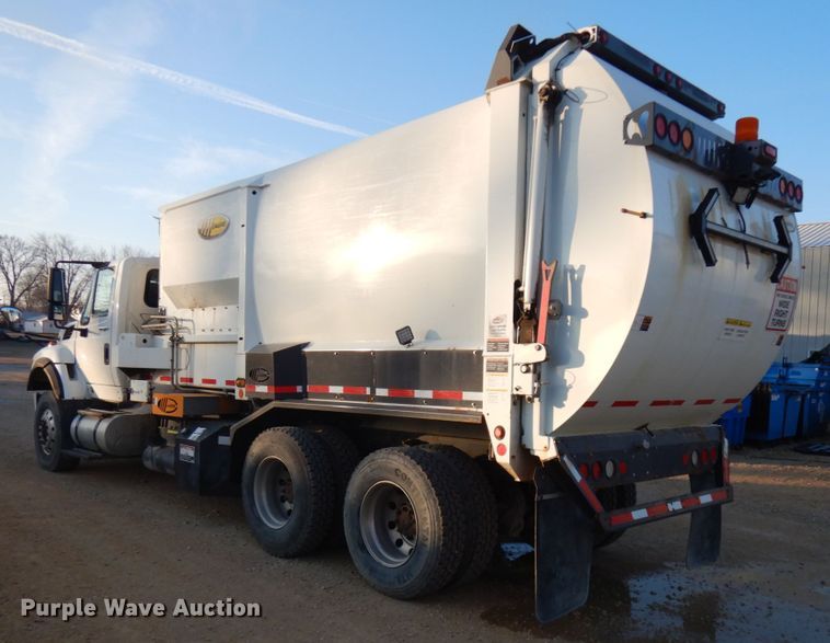image for item IO9649 2012 International WorkStar 7400  refuse truck