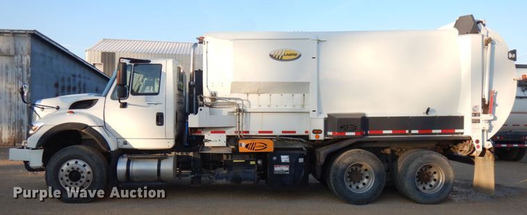image for item IO9649 2012 International WorkStar 7400  refuse truck
