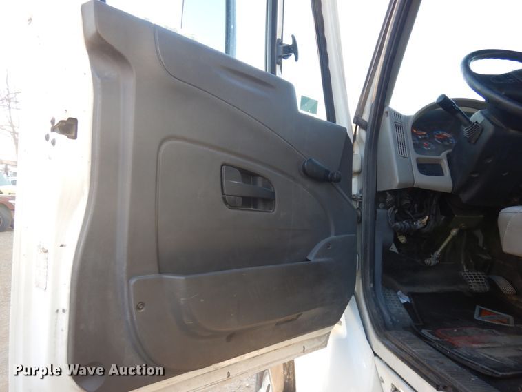 image for item IO9649 2012 International WorkStar 7400  refuse truck