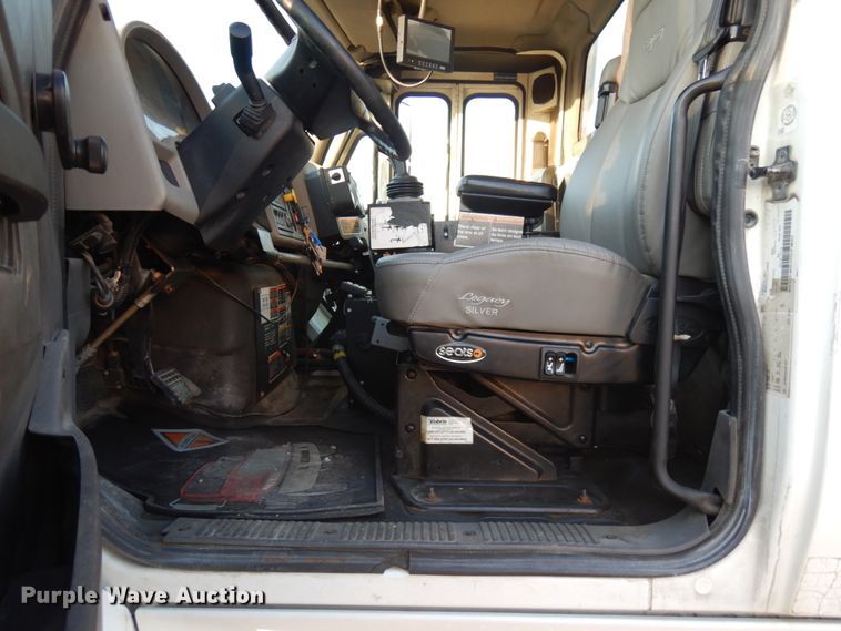 image for item IO9649 2012 International WorkStar 7400  refuse truck