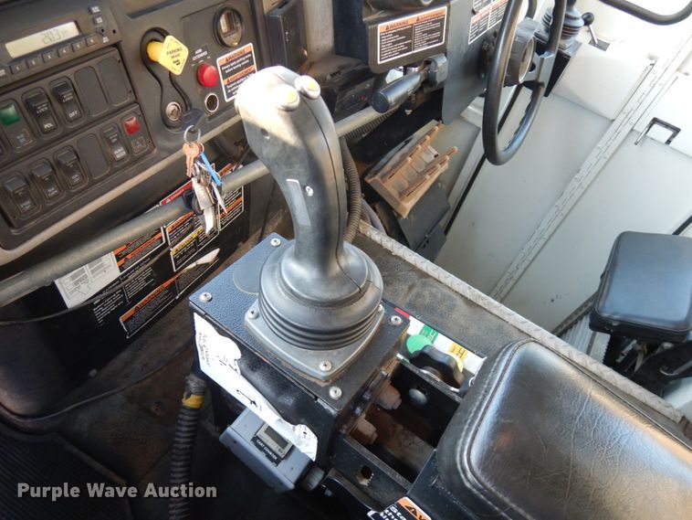 image for item IO9649 2012 International WorkStar 7400  refuse truck