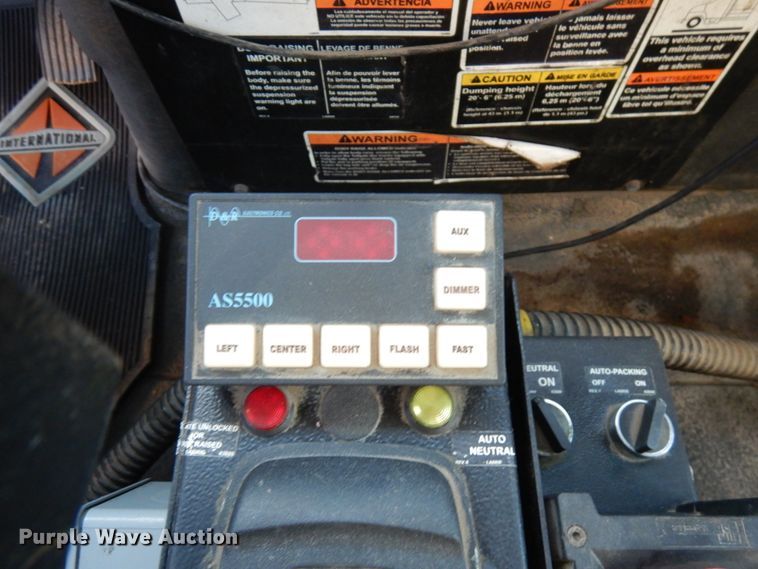 image for item IO9649 2012 International WorkStar 7400  refuse truck