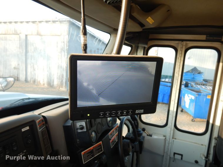 image for item IO9649 2012 International WorkStar 7400  refuse truck