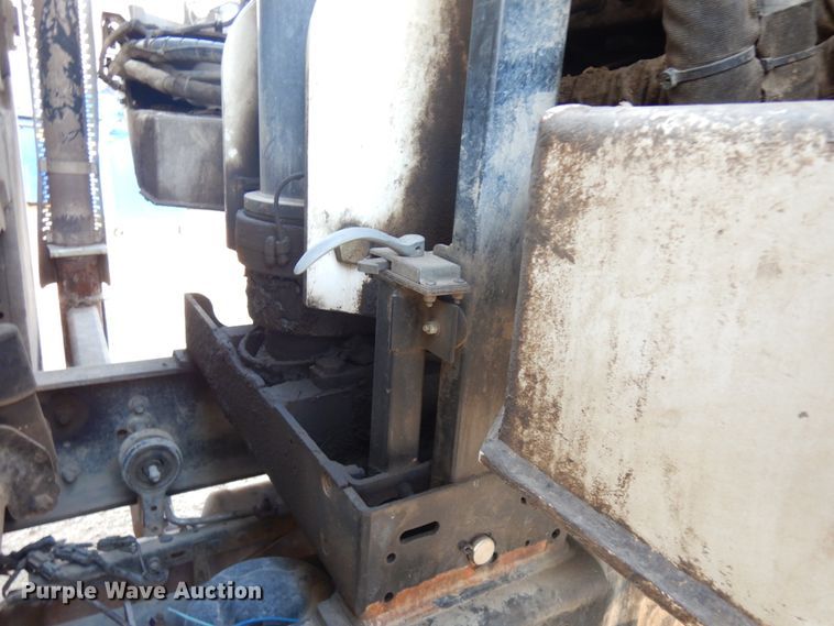 image for item IO9649 2012 International WorkStar 7400  refuse truck