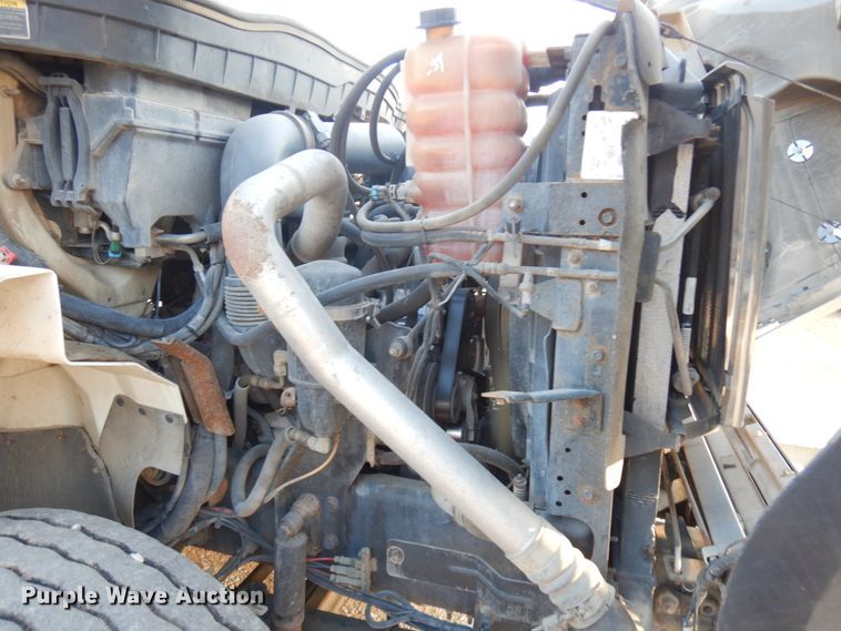 image for item IO9649 2012 International WorkStar 7400  refuse truck