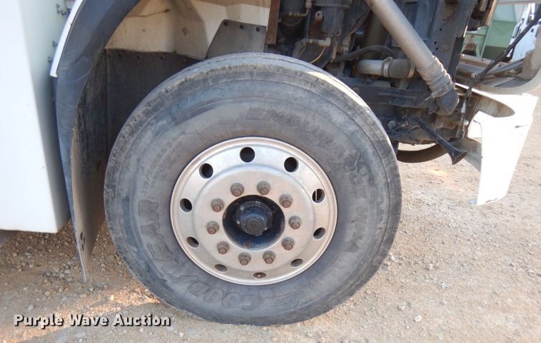 image for item IO9649 2012 International WorkStar 7400  refuse truck