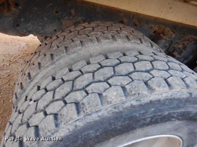 image for item IO9649 2012 International WorkStar 7400  refuse truck