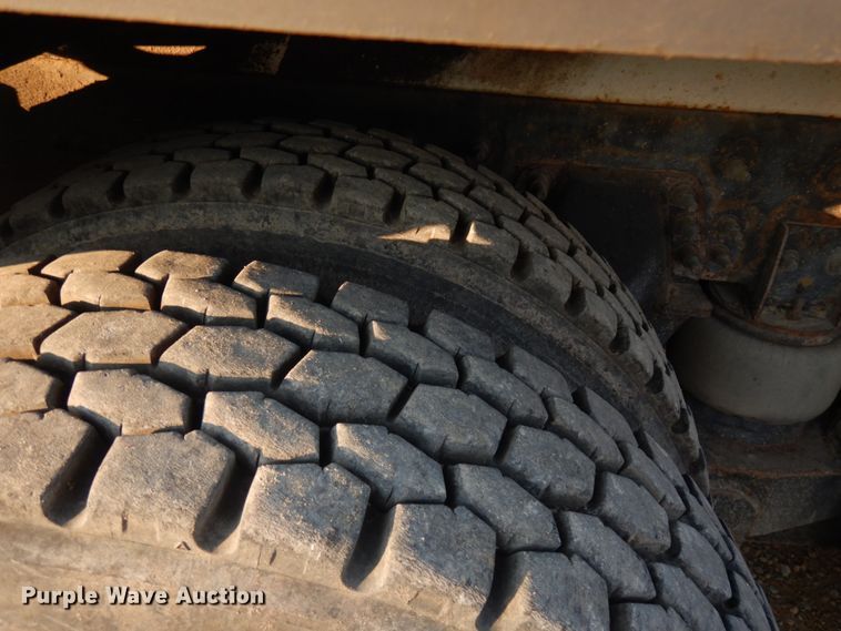 image for item IO9649 2012 International WorkStar 7400  refuse truck