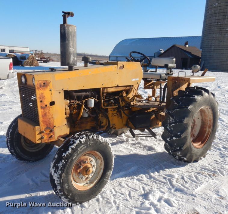 image for item IO9655 1974 Case 580B Construction King  tractor