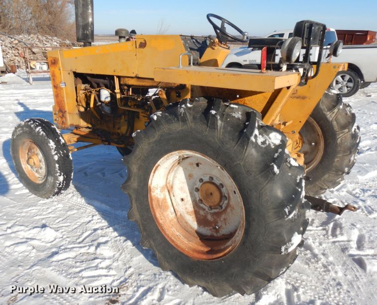 image for item IO9655 1974 Case 580B Construction King  tractor