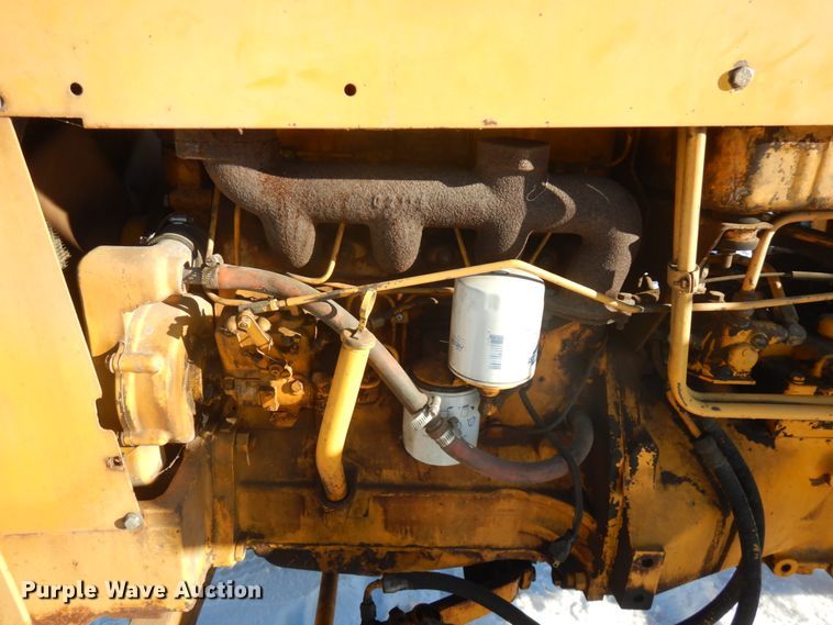 image for item IO9655 1974 Case 580B Construction King  tractor