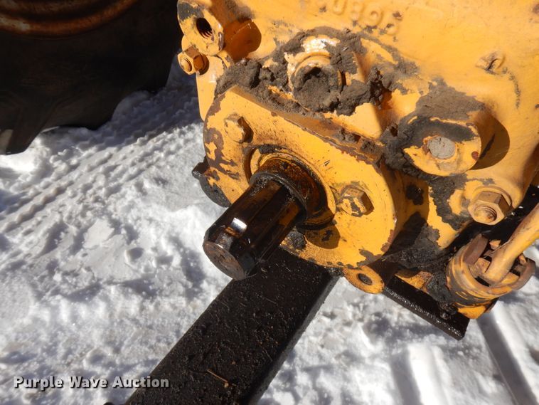 image for item IO9655 1974 Case 580B Construction King  tractor