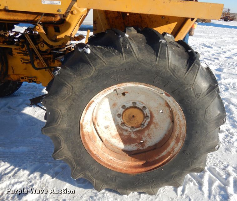 image for item IO9655 1974 Case 580B Construction King  tractor