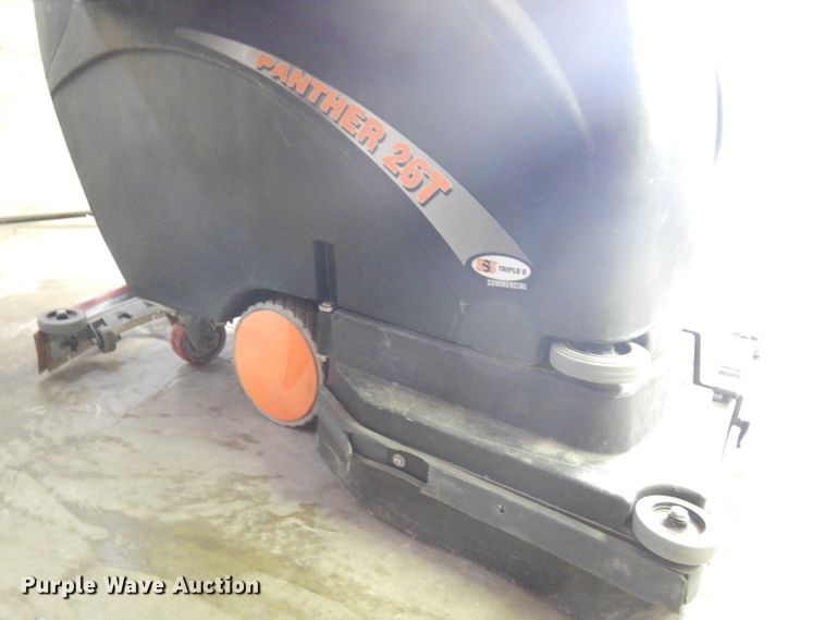 image for item IO9659 2010 Triple S Panther 26T  floor scrubber