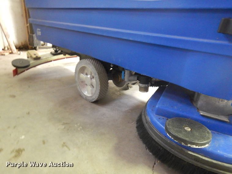 image for item IO9660 Clarke Encore  26" W floor scrubber